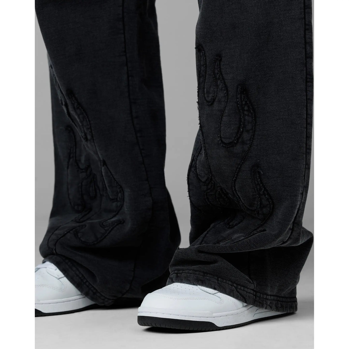 Loiter Inferno Sweatpants Washed Black