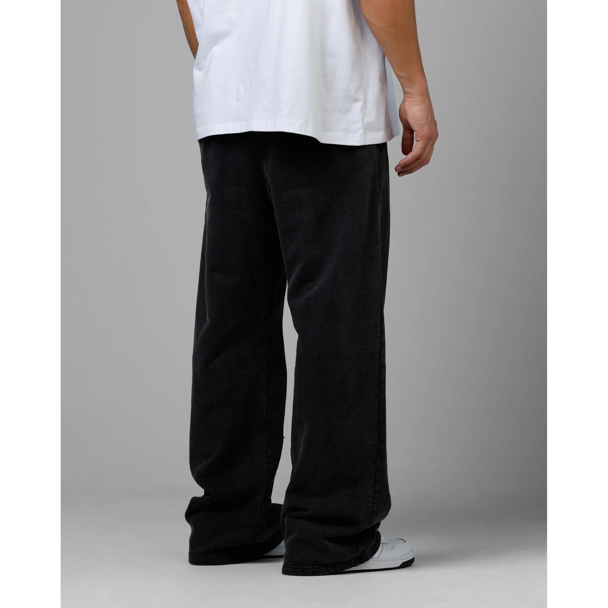 Loiter Inferno Sweatpants Washed Black