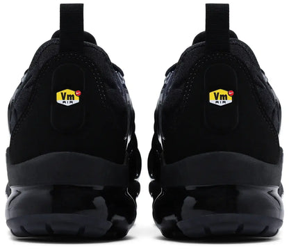 Nike Air Vapormax plus 'Triple Black' 2025, Sneakers